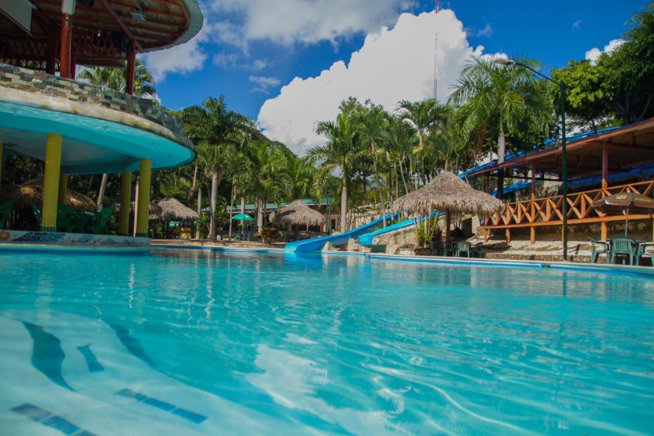 Hotel Colinas Del Rey Hato Mayor Del Rey Exterior photo